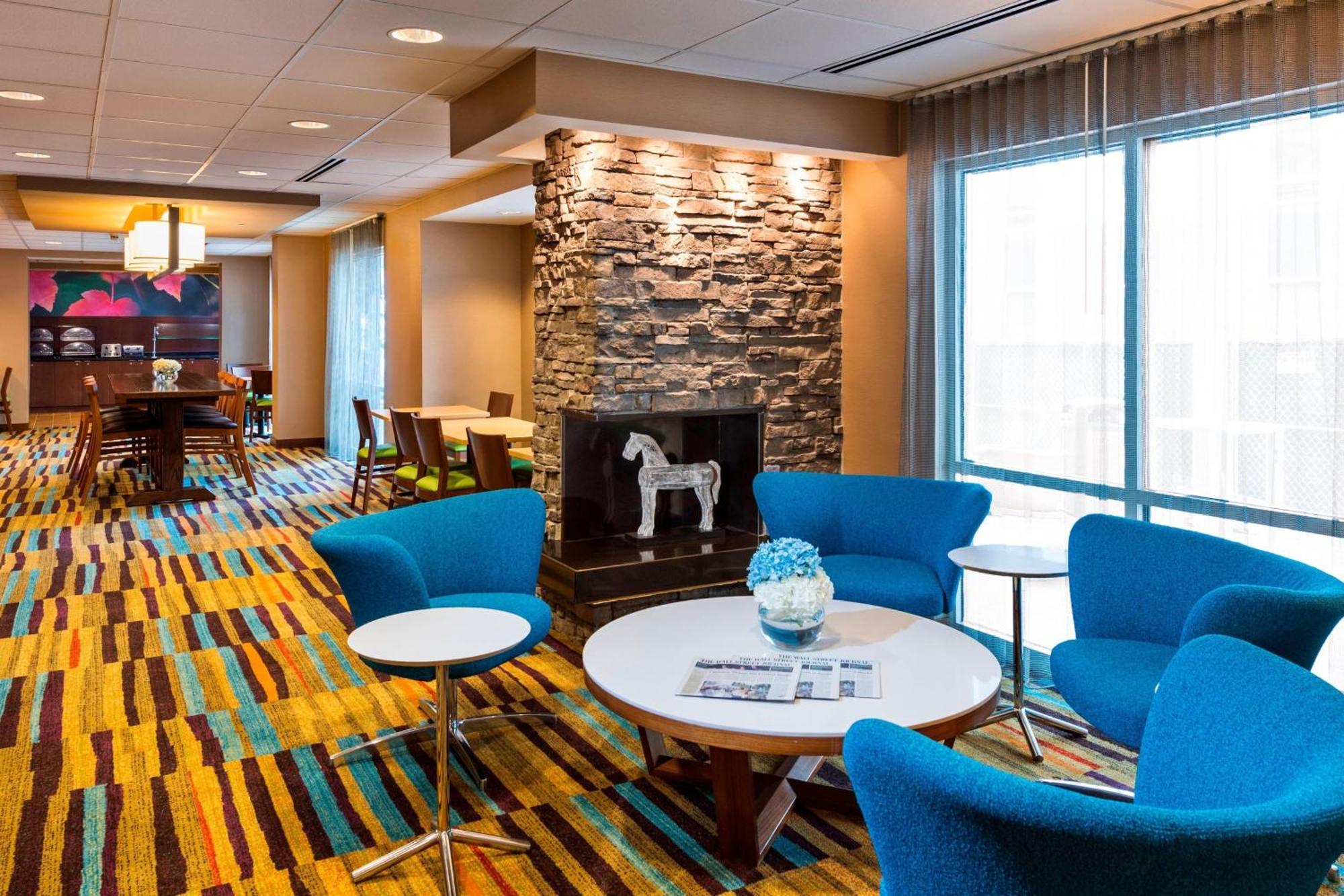 Fairfield Inn & Suites By Marriott Atlanta Buckhead Экстерьер фото
