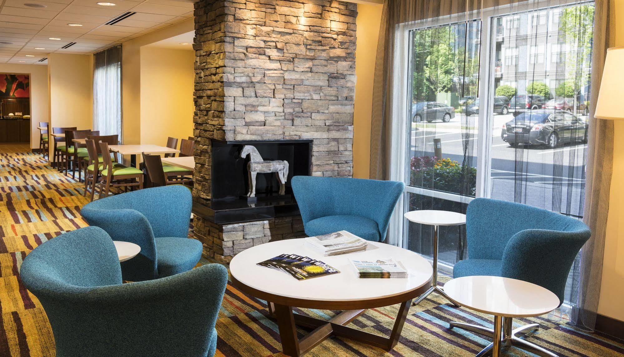 Fairfield Inn & Suites By Marriott Atlanta Buckhead Экстерьер фото